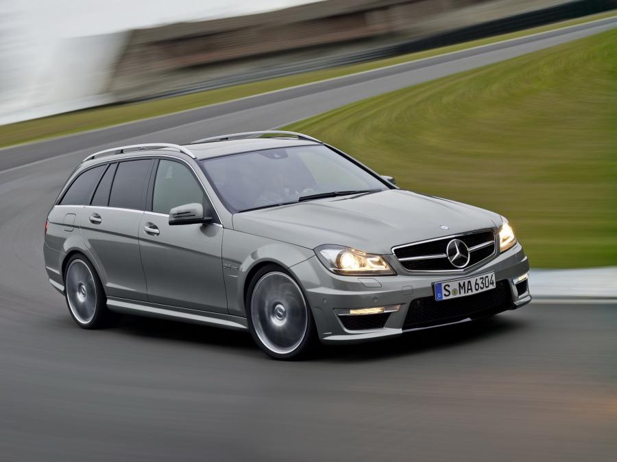  Mercedes-Benz C63 AMG Estate 2012 года  (фото 1 из 11)
